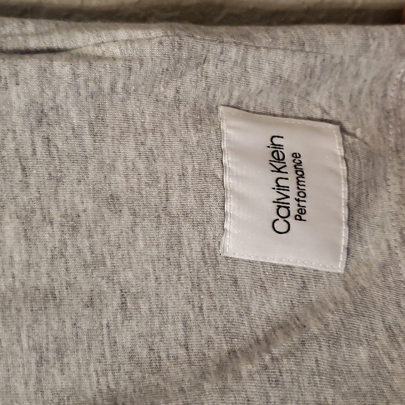 Calvin Klein Performance tee - Picture 2 of 5